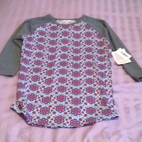 NWT LuLaRoe Randy baseball tee - Picture 1 of 3